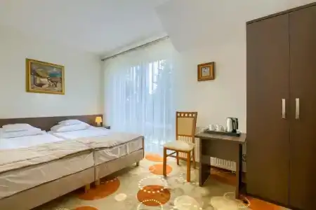 4 Pory Roku & Spa - 90