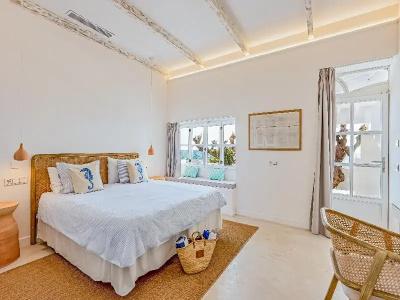 The Sea Club - 207