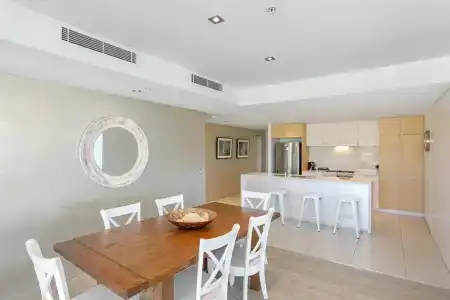 Ambience on Burleigh Beach - 141