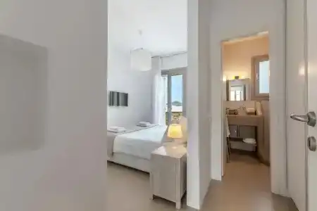 White Tinos Luxury Suites - 126