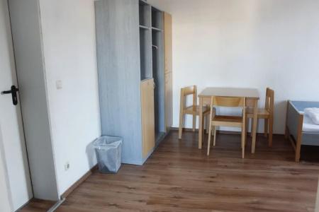 Blue Doors Hostel Ktv - 10