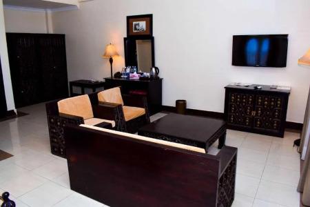 Golden Tulip Stone Town Boutique - 116