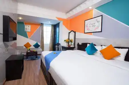 Sunrise Central - 219
