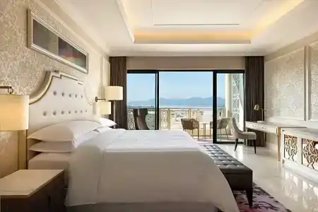 Sheraton Grand Danang Resort - 81