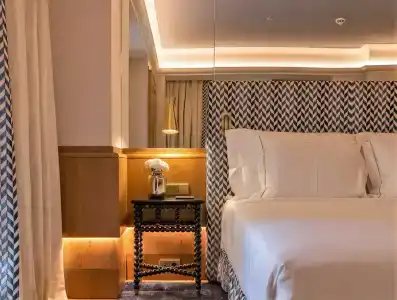 Palacio Solecio, a Small Luxury of the World - 81