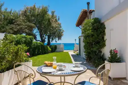 The Sea Club - 118