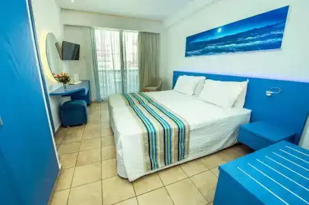 Anonymous Beach (Adults 16+) - 72