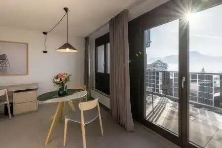 Victoria & Residence - 76