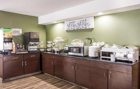Sleep Inn International Airport - 17