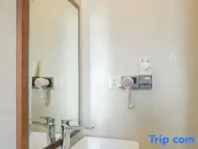 Ritzy Boutique Da Nang - 137