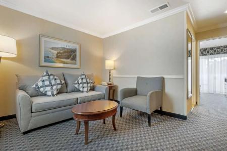 Best Western Plus Marina Shores - 12
