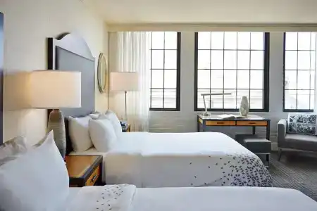 Renaissance New Orleans Arts Warehouse District - 5