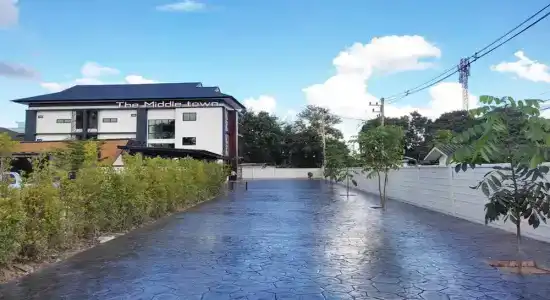The Middle Town Sha - 35