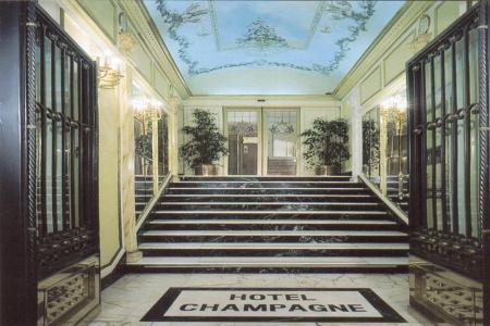 Champagne Palace - 18