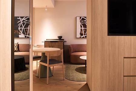 Rydges - 103