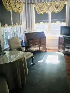Albemarle Inn - - 6