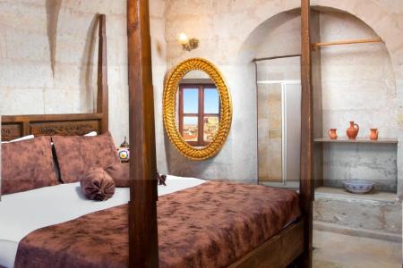 Romantic Cave - 25
