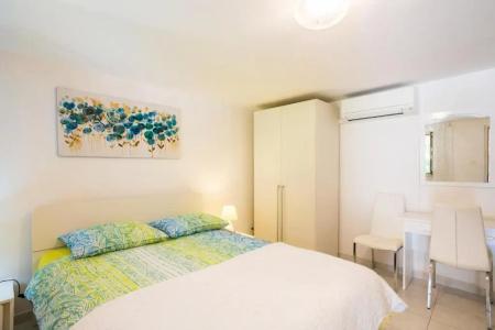 Guest House Steel - 46