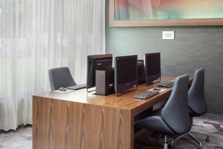 Courtyard by Marriott Miami Airport - 4