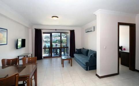 Fora Apart - 79