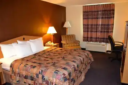 Quality Inn - 34