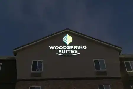 WoodSpring Suites - 24