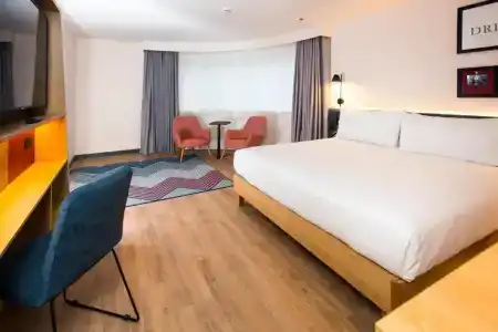 Hampton by Hilton London Park Royal - 45