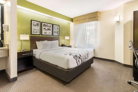 Sleep Inn Airport - 3