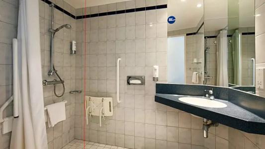 Holiday Inn Express Oxford Kassam Stadium, An Ihg - 54