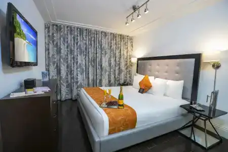 Riviera Suites - 46