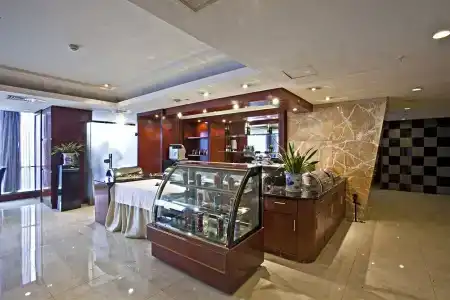 Regal Plaza - 19