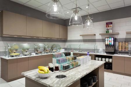 SpringHill Suites by Marriott Orlando at Millenia - 6