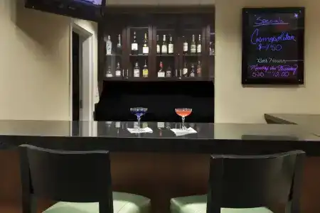 Fairfield Inn & Suites Kansas City - 17