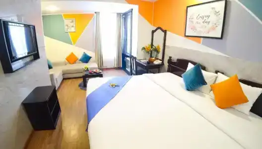 Sunrise Central - 223