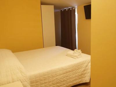 Via Mameli 5 - 23