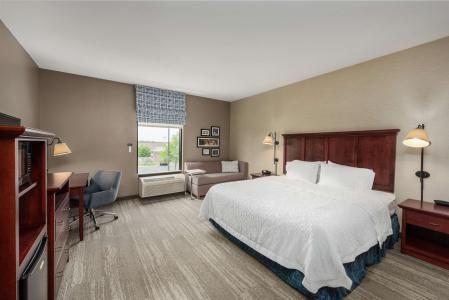 Hampton Inn - Hills - 2