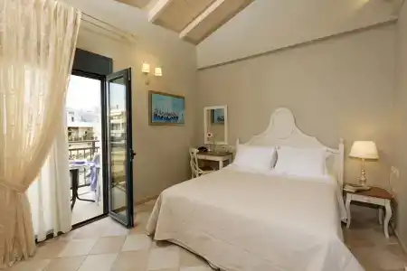 Ionia Suites - 112