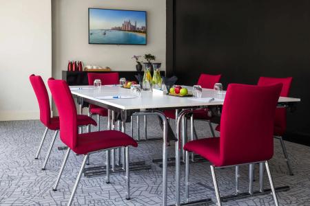 Park Inn by Radisson Dubai Motor City - 29