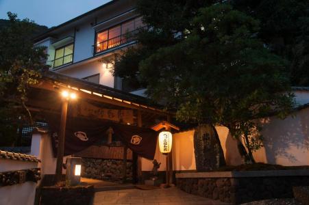 Beppu Showaen - 0