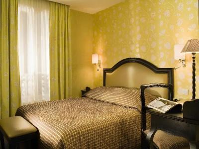 Royal Saint Germain - 2