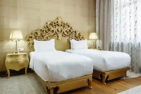 Royal Residence - 198