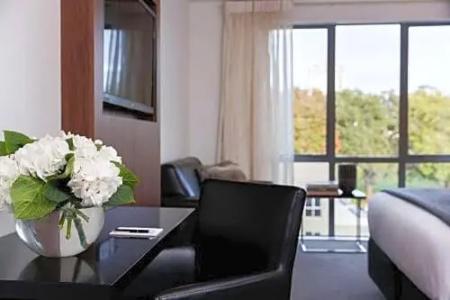 Rydges Latimer - 60