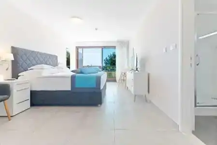 The Residence - 268