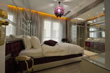 Golden Pearl Boutique - 24