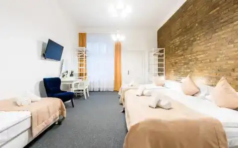 Downtown Bratislava B&B - 51