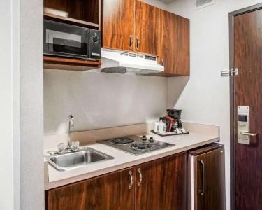 Quality Inn Grand Suites Bellingham - 44