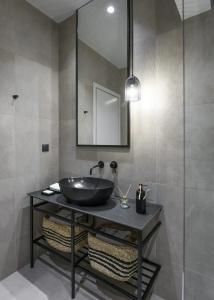 Olvios Luxury Suites - 68