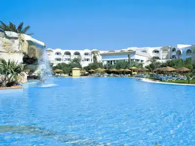 Shell Beach & Spa - 18