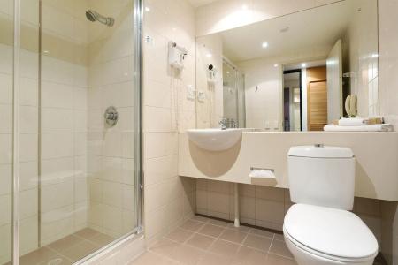 Kingsford Smith - 7