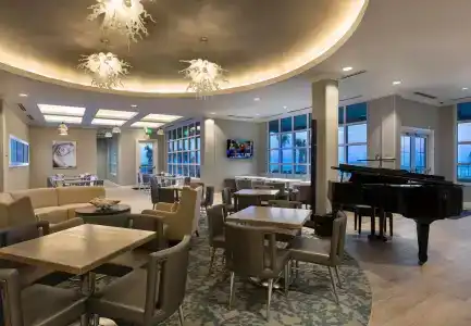SpringHill Suites by Marriott - 14